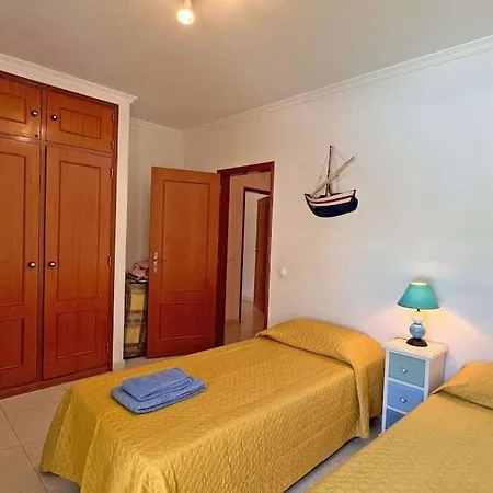 Apartment Grand Avec Terrasse Au Calme Sur Jardin Et Piscine Armação de Pêra