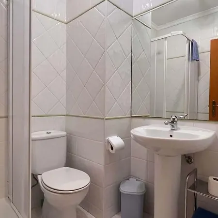 Grand Avec Terrasse Au Calme Sur Jardin Et Piscine Apartment *
